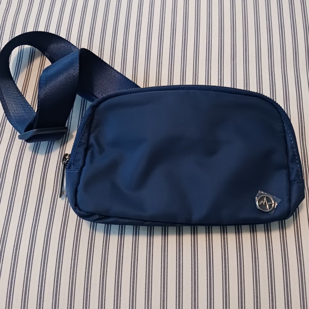 NEW Pander 1L Everywhere Bag, Cross Body, Fashion Waist Pack - NAVY